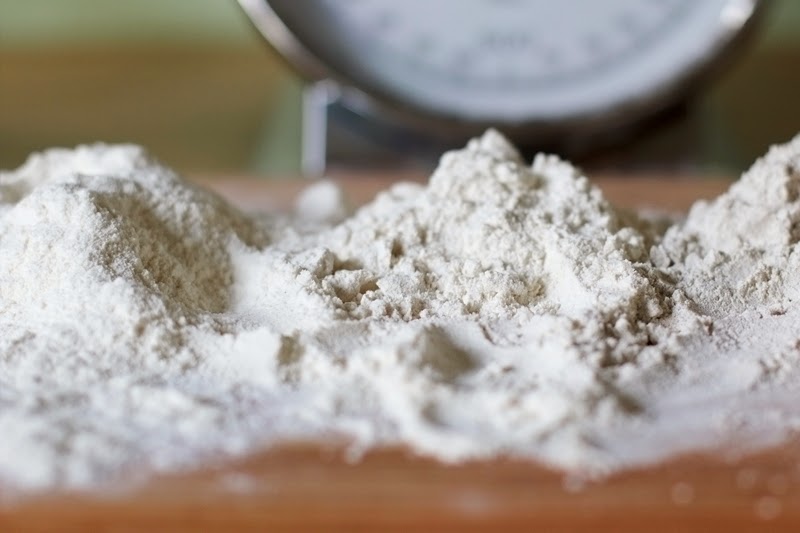 domowy suchy szampon mąka ziemniaczana