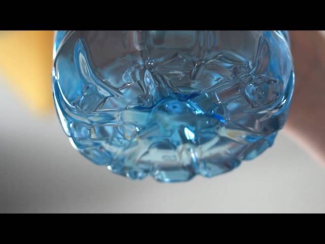 eksperymetn woda polimer z pieluchy
